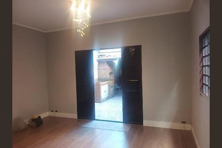 Casa à venda com 2 quartos, 135m² em Quitaúna, Osasco