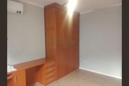 Casa à venda com 2 quartos, 135m² em Quitaúna, Osasco
