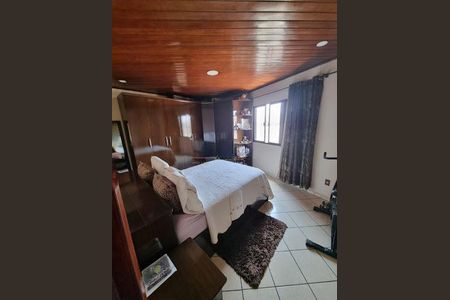 Casa à venda com 3 quartos, 264m² em Vila Yolanda, Osasco