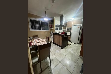 Casa à venda com 3 quartos, 240m² em City Bussocaba, Osasco