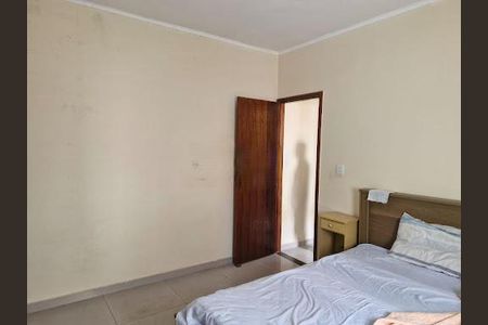 Casa à venda com 2 quartos, 275m² em Padroeira, Osasco