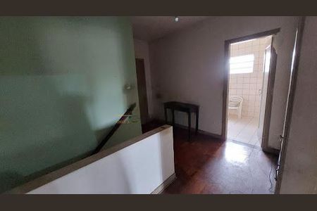 Casa à venda com 3 quartos, 215m² em Pestana, Osasco
