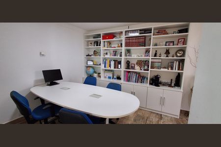 Apartamento à venda com 140m², 3 quartos e 2 vagasEscritório 