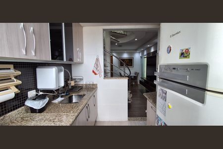 Apartamento à venda com 140m², 3 quartos e 2 vagasCozinha 