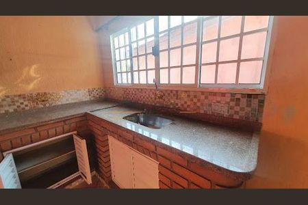 Casa à venda com 4 quartos, 247m² em Bandeiras, Osasco