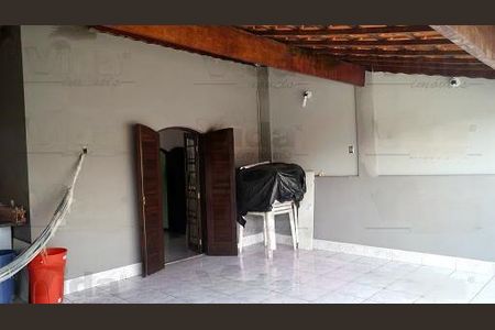 Casa à venda com 2 quartos, 180m² em Santo Antônio, Osasco