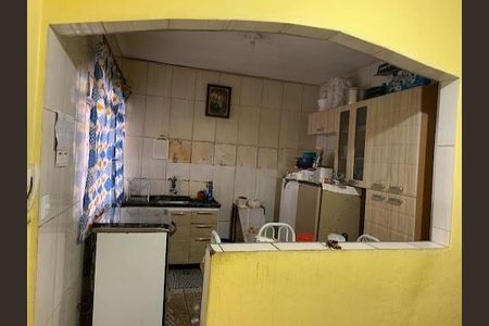 Casa à venda com 4 quartos, 165m² em Jardim Roberto, Osasco