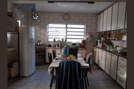 Casa à venda com 1 quarto, 169m² em Vila Quitauna, Osasco