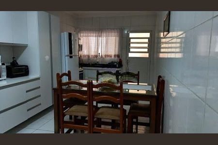 Casa à venda com 3 quartos, 225m² em Pestana, Osasco