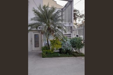 Casa à venda com 80m², 2 quartos e 1 vaga