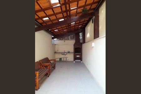 Casa à venda com 80m², 2 quartos e 1 vaga