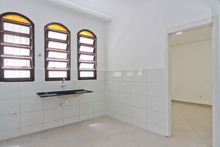 Casa para alugar com 75m², 2 quartos e sem vaga Casa para alugar com 75m², 2 quartos e sem vagaCozinha