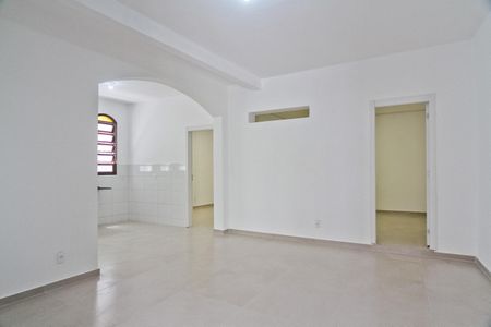 Sala de casa para alugar com 2 quartos, 75m² em Jardim Marisa, São Paulo