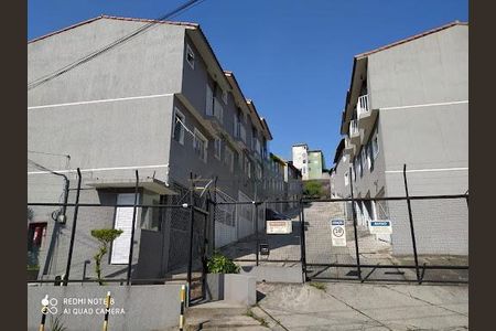 Casa à venda com 98m², 2 quartos e 1 vaga