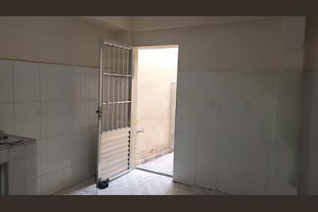 Casa à venda com 2 quartos, 260m² em Jardim Roberto, Osasco