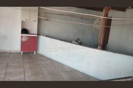 Casa à venda com 2 quartos, 260m² em Jardim Roberto, Osasco