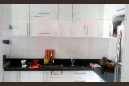 Apartamento à venda com 2 quartos, 50m² em São Pedro, Osasco