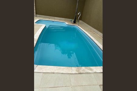 Casa à venda com 476m², 4 quartos e 3 vagas