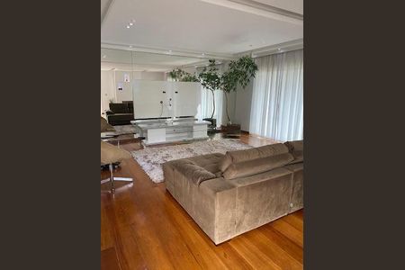 Casa à venda com 476m², 4 quartos e 3 vagas