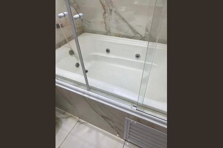 Casa à venda com 4 quartos, 476m² em City Bussocaba, Osasco