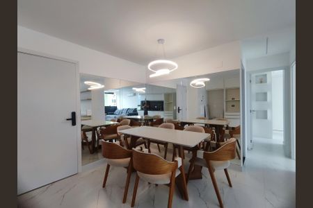 Sala de apartamento à venda com 2 quartos, 81m² em Recreio dos Bandeirantes, Rio de Janeiro