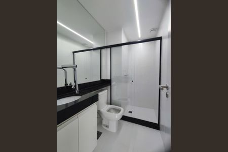 Apartamento à venda com 81m², 2 quartos e 2 vagas Apartamento à venda com 81m², 2 quartos e 2 vagasBanheiro da Suíte