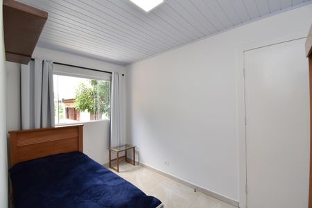 Quarto 1 de apartamento para alugar com 2 quartos, 60m² em Alto da Glória, Curitiba