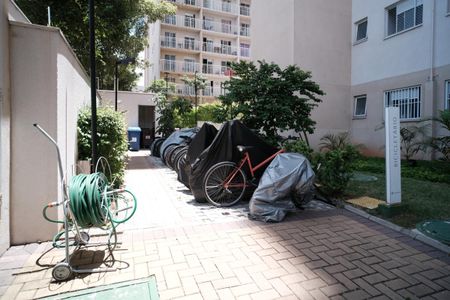 Apartamento à venda com 41m², 2 quartos e 1 vaga Apartamento à venda com 41m², 2 quartos e 1 vagaÁrea comum