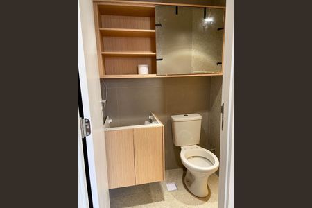 Apartamento à venda com 29m², 2 quartos e sem vaga Apartamento à venda com 29m², 2 quartos e sem vagaBanheiro