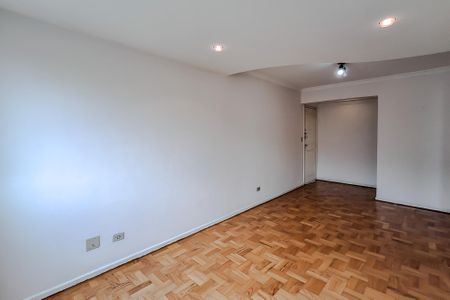 Sala de apartamento para alugar com 1 quarto, 57m² em Jardim da Gloria, São Paulo