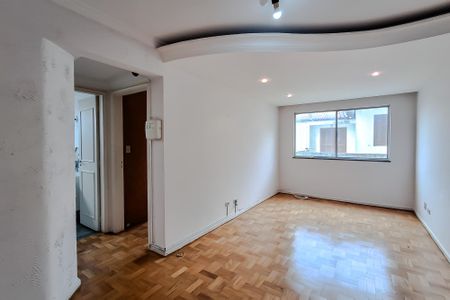 Sala de apartamento para alugar com 1 quarto, 57m² em Jardim da Gloria, São Paulo