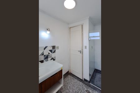 Apartamento para alugar com 57m², 1 quarto e 1 vaga Apartamento para alugar com 57m², 1 quarto e 1 vagaBanheiro