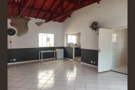 Apartamento à venda com 2 quartos, 52m² em Quitaúna, Osasco
