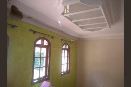 Casa à venda com 3 quartos, 193m² em Quitaúna, Osasco