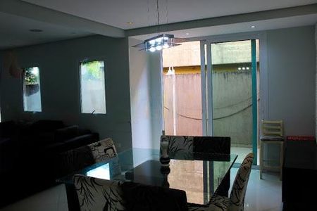 Casa à venda com 1 quarto, 500m² em Quitaúna, Osasco