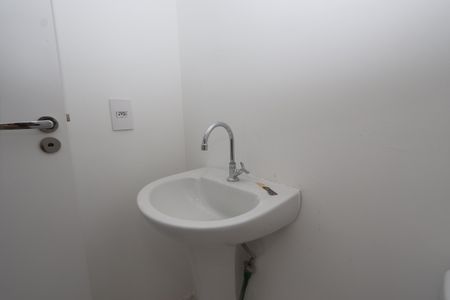 Casa à venda com 33m², 2 quartos e sem vagaBanheiro