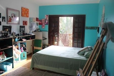 Casa à venda com 4 quartos, 300m² em Km 18, Osasco