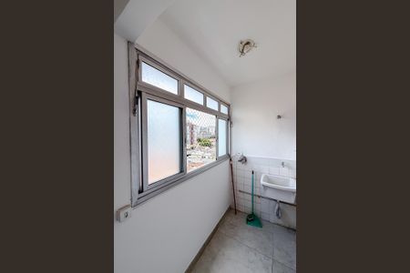 Apartamento para alugar com 63m², 2 quartos e 1 vagaÁrea de Serviço