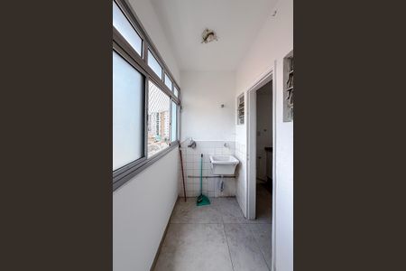 Apartamento para alugar com 63m², 2 quartos e 1 vagaÁrea de Serviço