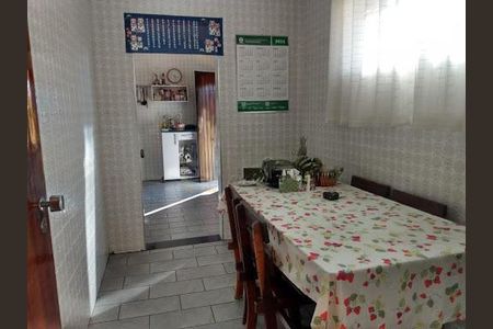 Casa à venda com 3 quartos, 200m² em Jardim das Flores, Osasco