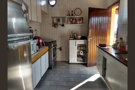 Casa à venda com 3 quartos, 200m² em Jardim das Flores, Osasco