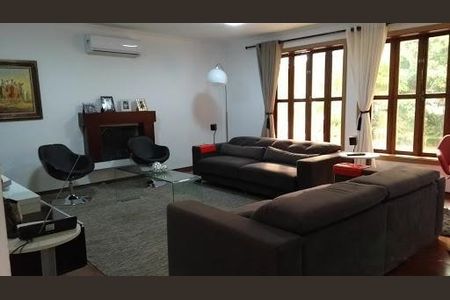 Casa à venda com 4 quartos, 450m² em Alphaville, Santana de Parnaíba