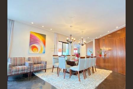 Casa à venda com 4 quartos, 2400m² em Alphaville, Santana de Parnaíba