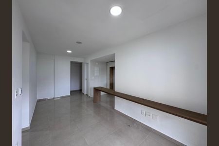 Sala de apartamento para alugar com 2 quartos, 73m² em Recreio dos Bandeirantes, Rio de Janeiro