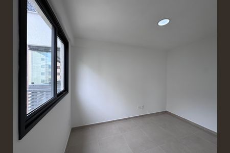 Apartamento para alugar com 73m², 3 quartos e 1 vagaSuíte