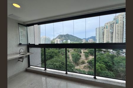 Apartamento para alugar com 73m², 3 quartos e 1 vagaVaranda