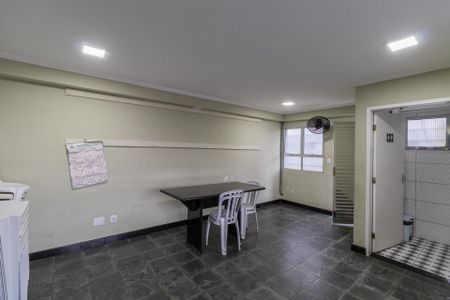 Apartamento para alugar com 55m², 3 quartos e 1 vagaÁrea Comum - Salão de Festas