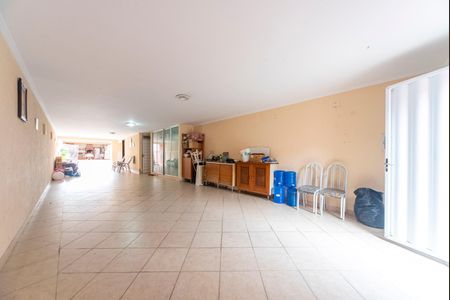 Casa à venda com 248m², 3 quartos e 8 vagasGaragem