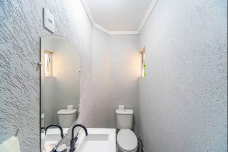 Casa à venda com 248m², 3 quartos e 8 vagasLavabo