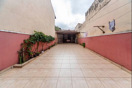Casa à venda com 248m², 3 quartos e 8 vagasQuintal 